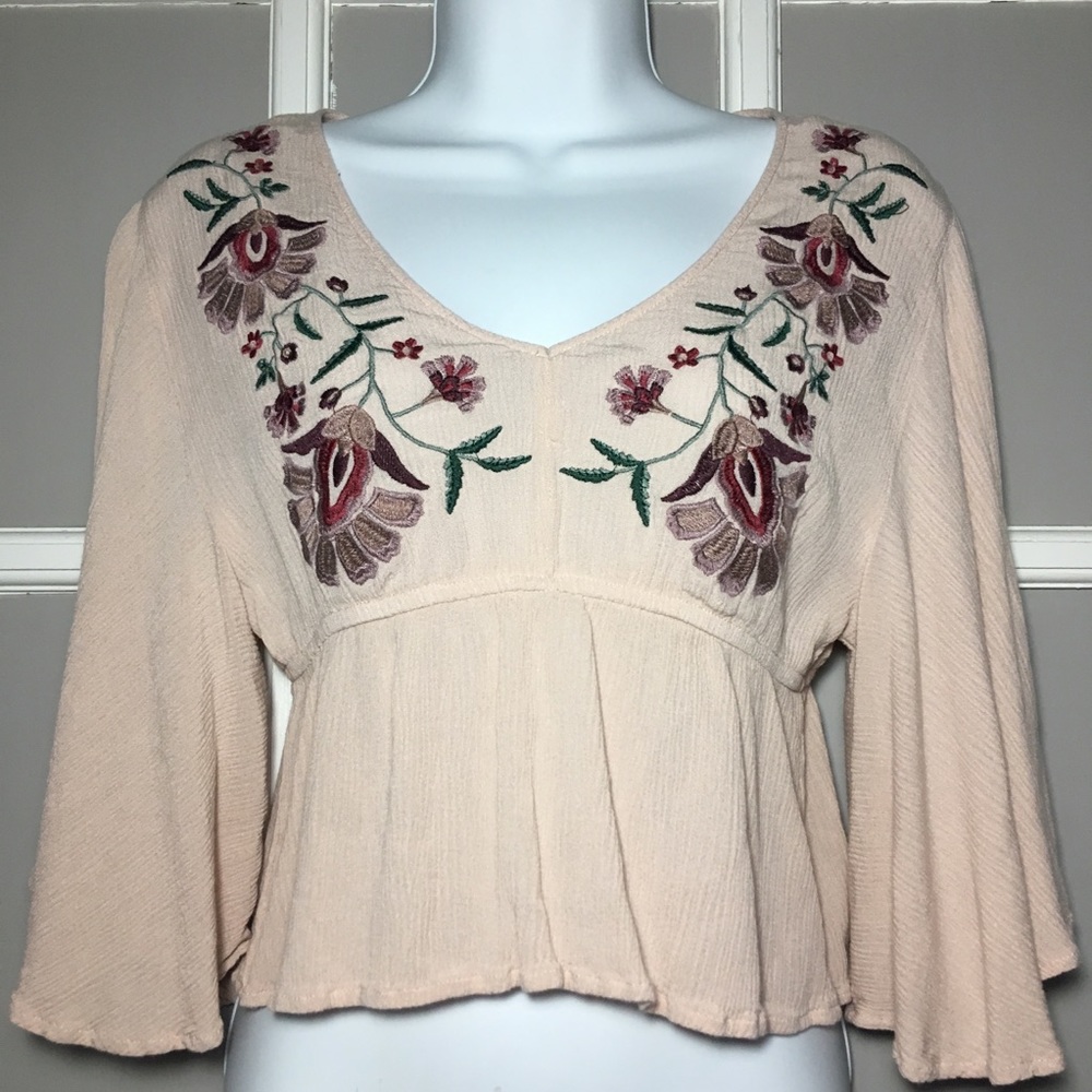 😍AEROPOSTAL BOHEMIAN EMBROIDERED